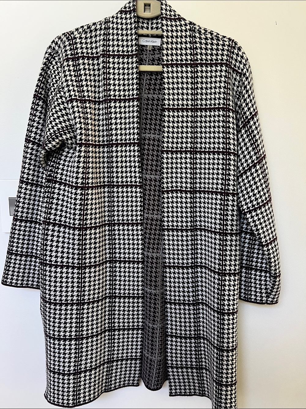 Calvin Klein Houndstooth Sweater Jacket in Black & White with Maroon size medium